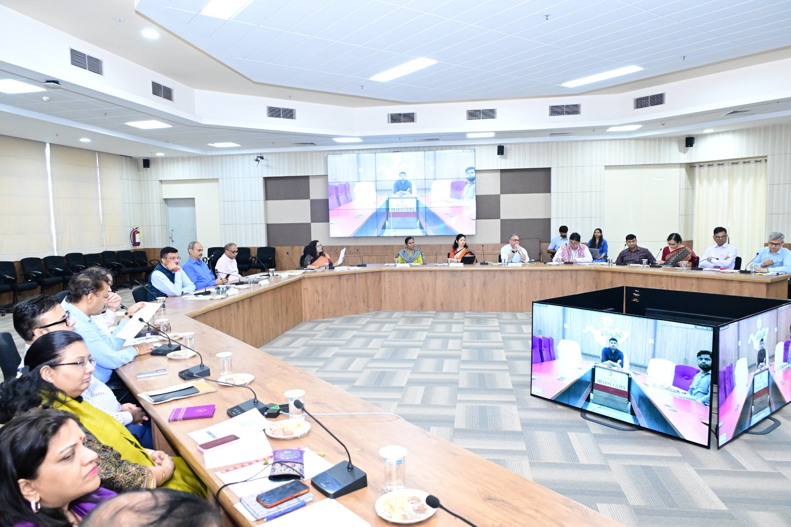 Chief Secretary Anu Garg Chairs High-Level Meet: Focus on AI Governance, Evidence-Based Policies and Jharsuguda Development Roadmap
